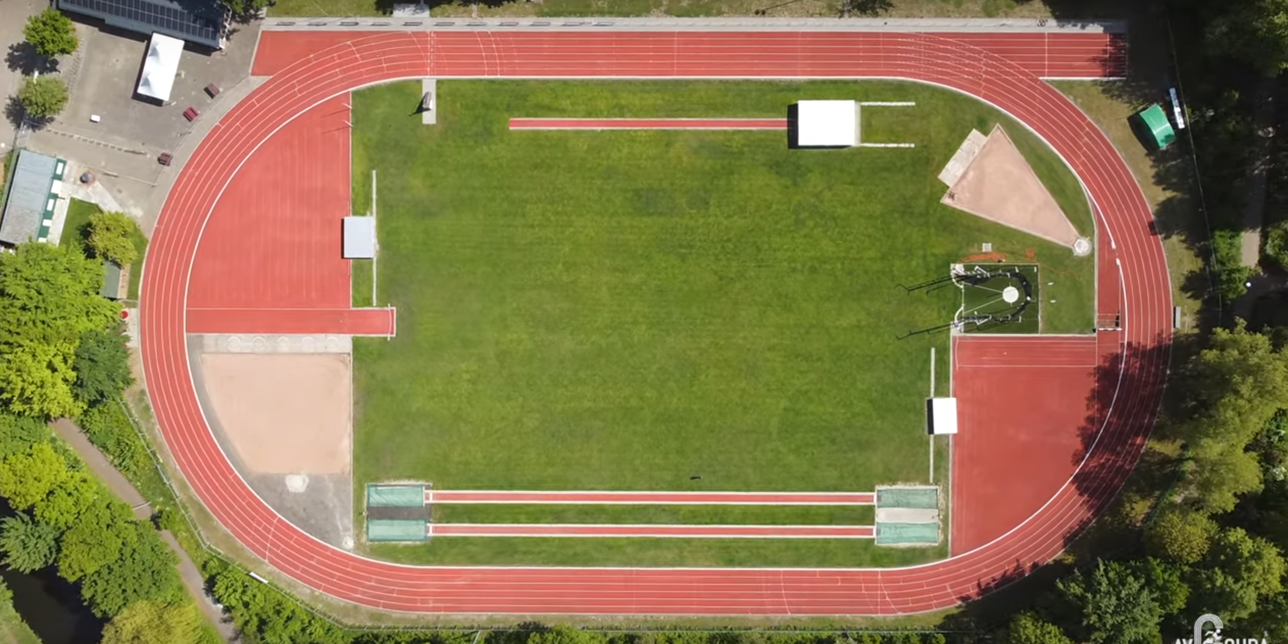 Onderhoud Atletiekbaan AV Gouda CSC Onderhoud Onderhoud Atletiekbaan AV Gouda CSC Onderhoud